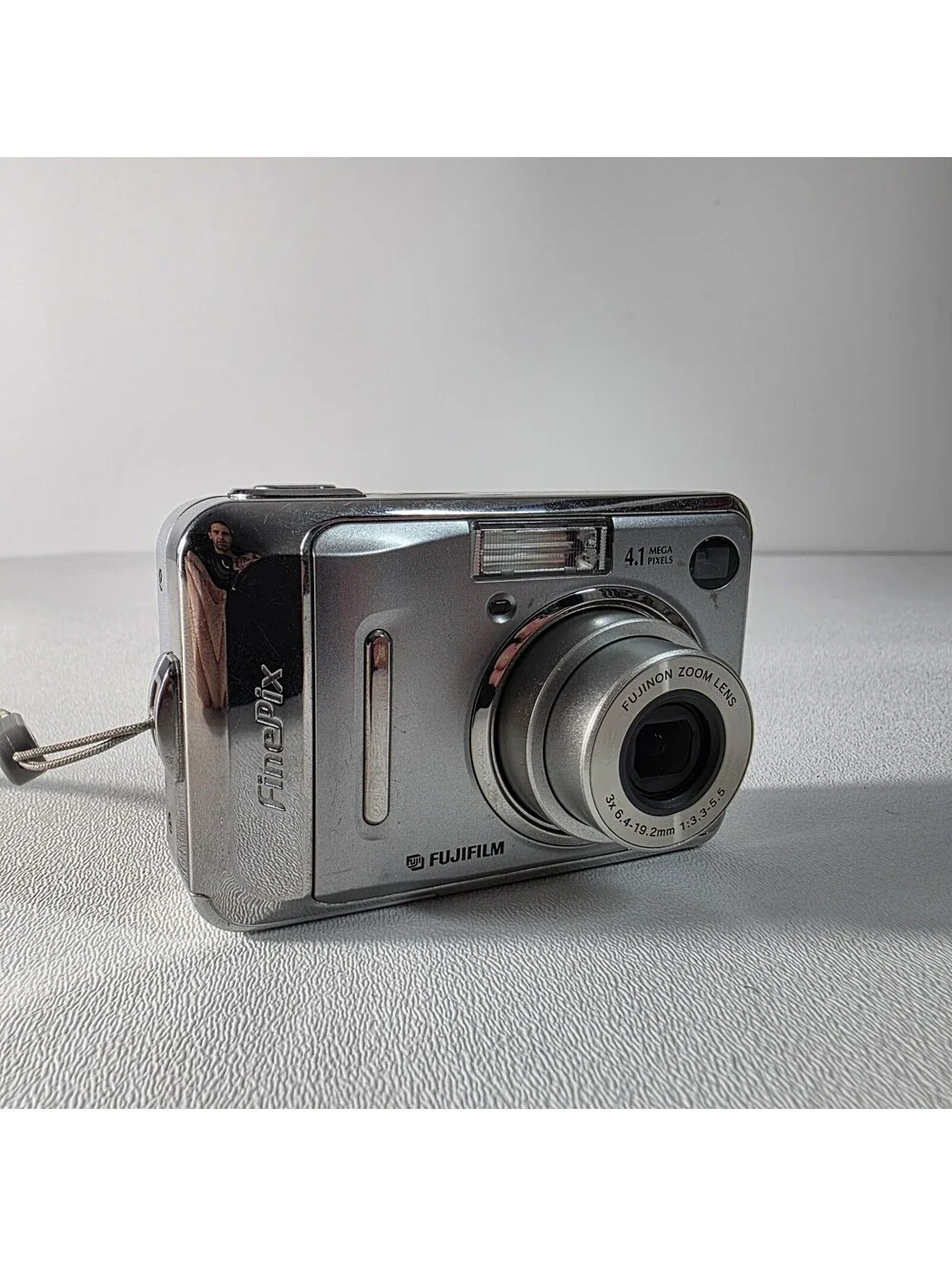 Fujifilm FinePix A400 Digital Camera 4.1MP Silver | Works No Card